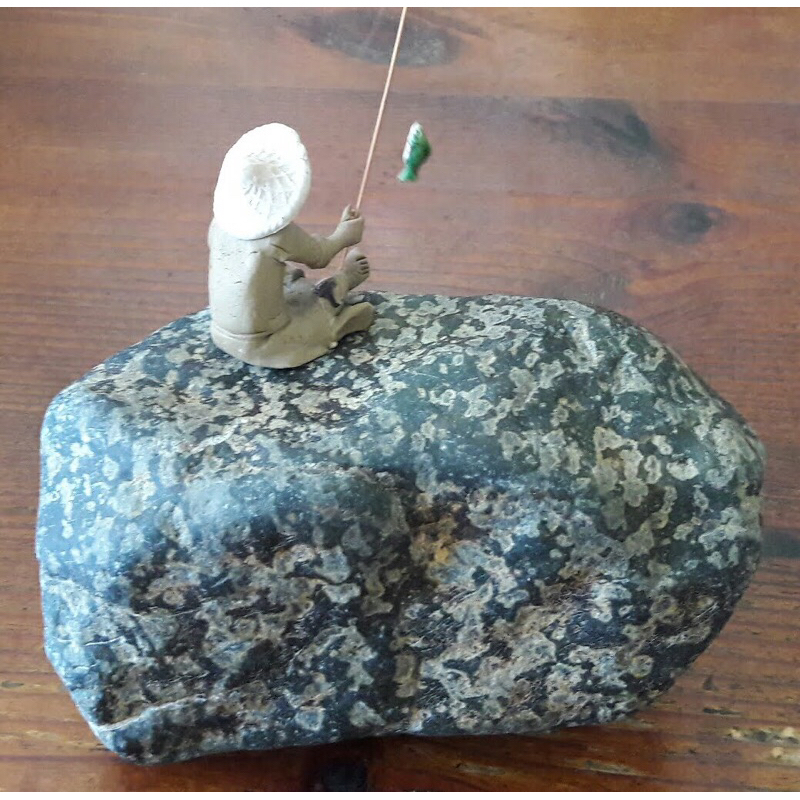 台灣墨玉原石，花蓮墨玉原礦，可吸附磁鐵。2.324公斤