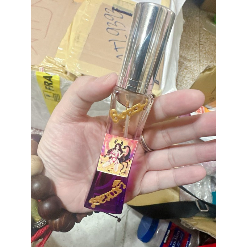 阿贊賓士  阿贊Benz. 阿贊奔  蠍子女人香水