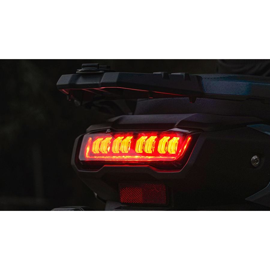 『六扇門』  APP 幻彩 AJ 水冷BWS 導光 尾燈 整合式 炫彩 方向燈 小燈 車尾燈 LED 光導 造型