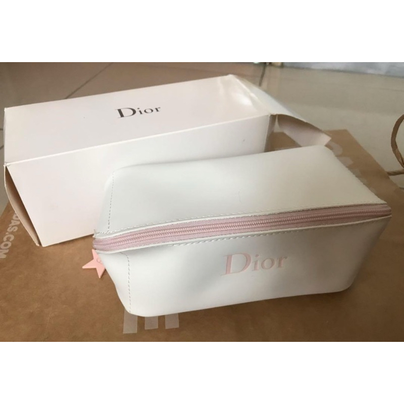 Dior 全新 正版化妝包 自己買了沒用到 便宜賣900元 古亭可面交