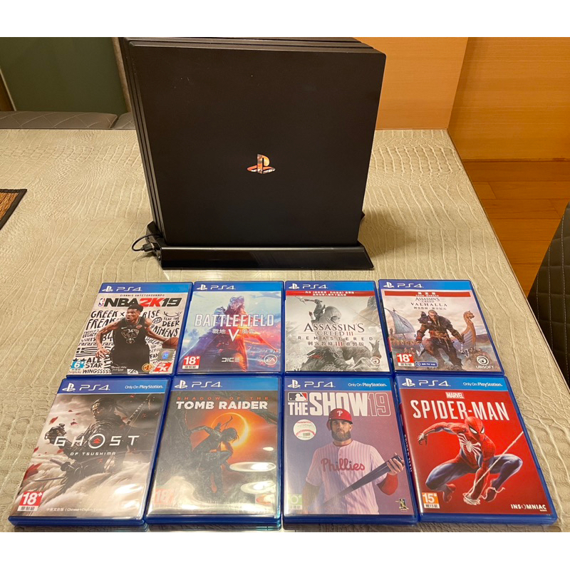 SONY PS4 PRO 1TB CUH-7218B 黑