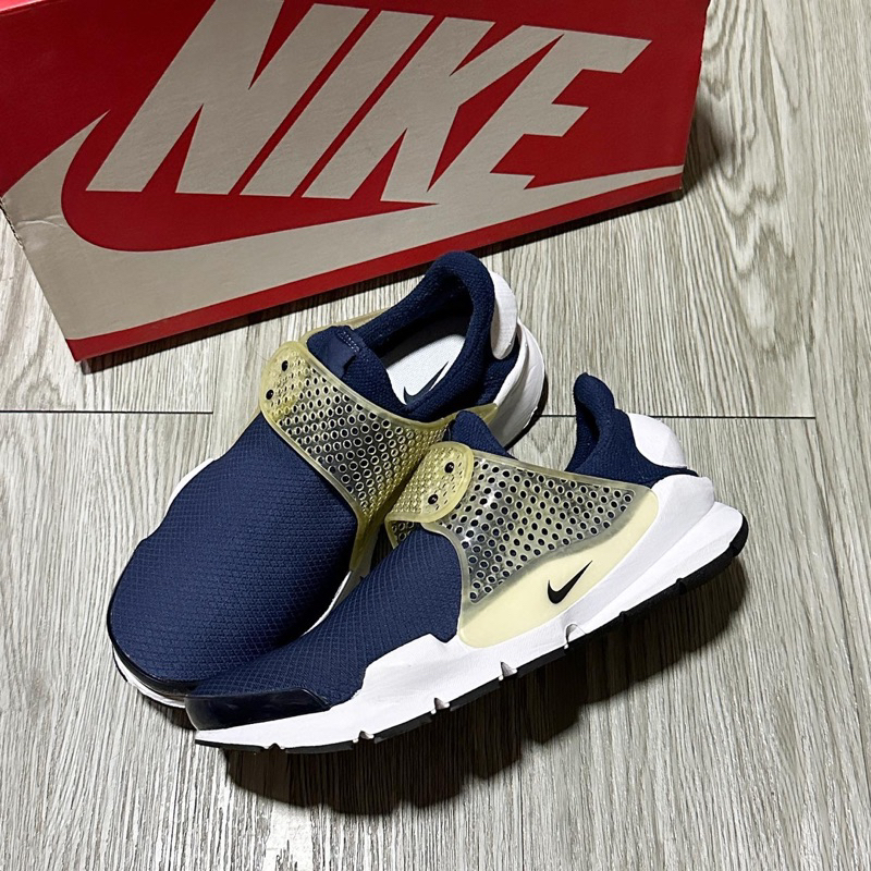 WMNS NIKE SOCK DART  848475-401 US 7 (24cm)