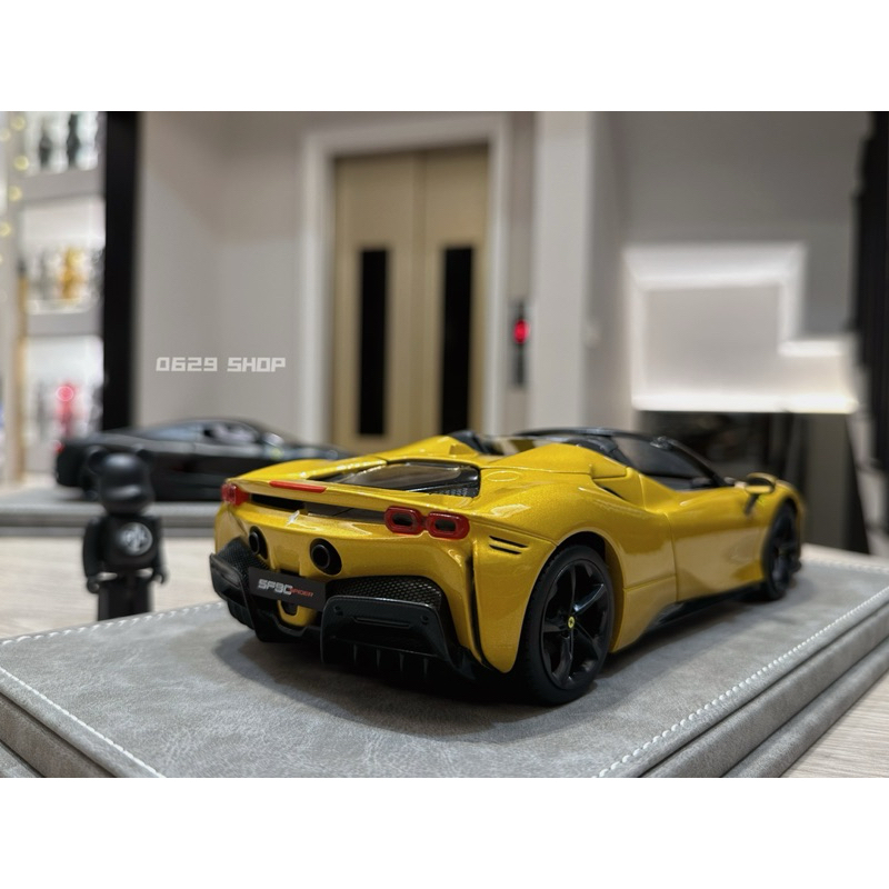 1/18 Ferrari SF90 Spider 敞篷車 限量款 法拉利模型車 收藏品 擺設裝飾 超跑模型 房間擺設車模