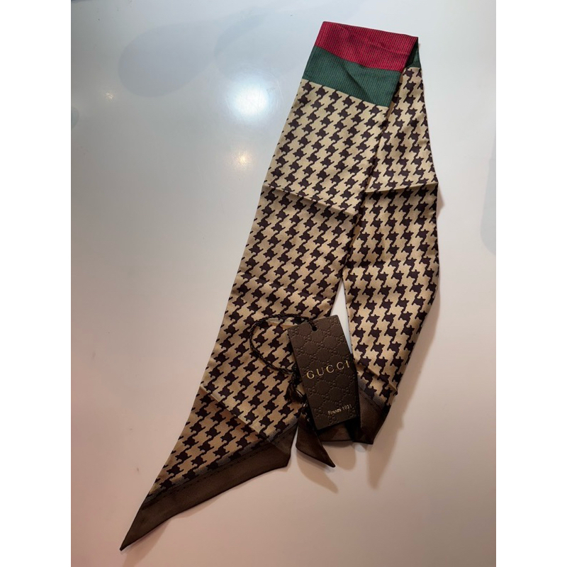 GUCCI 絲領巾，全新正品,長90公分，寬8公分