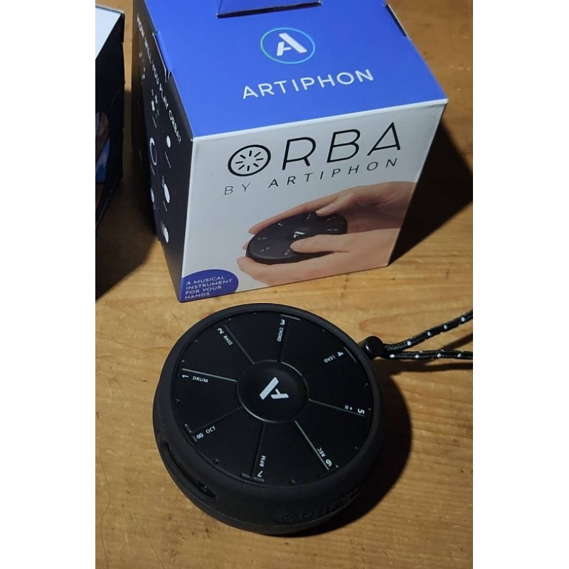 ARTIPHON ORBA 掌上型合成器 1代 附保護殼 (二手_新)