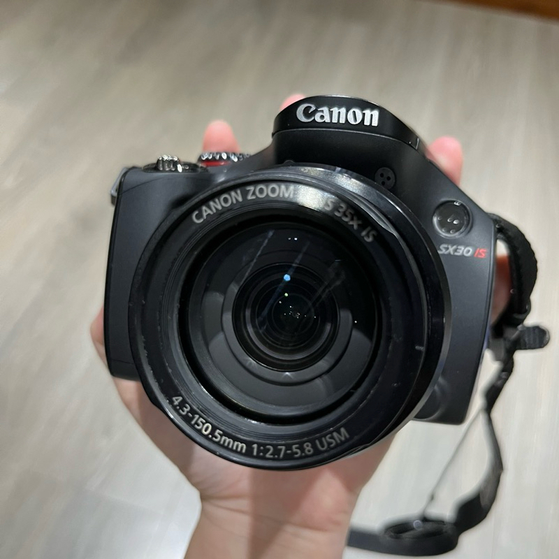 二手良品-佳能Canon Power Shot SX30IS機身。螢幕可翻可自拍，類單眼相機。