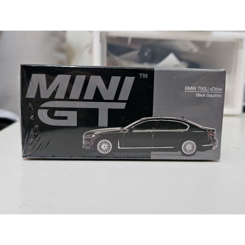 1/64 Mini GT 大7 BMW 750Li 全新未拆