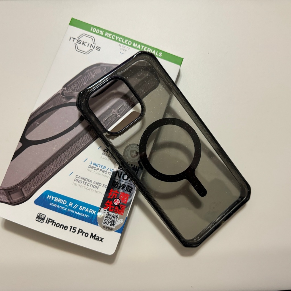 【 王阿姨二手店】ITSKINS iPhone 15 Pro Max HYBRID R SPARK-防摔保護殼(燦煙燻)