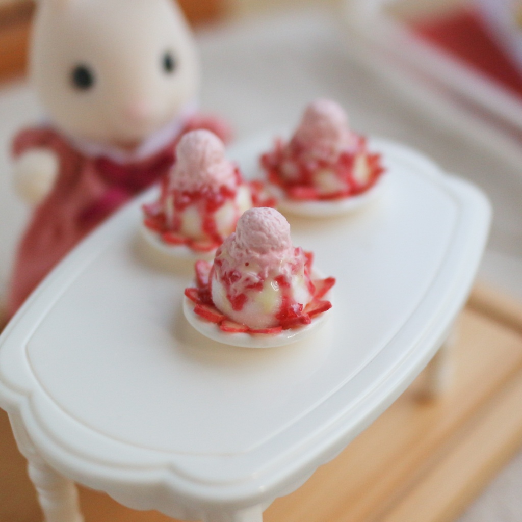 迷你冰淇淋草莓挫冰 刨冰 耳環 單支 1/12 森林家族 娃用