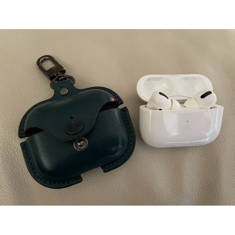 apple AirPods + 真皮耳機保護套 二手 右耳有雜音 左耳正常