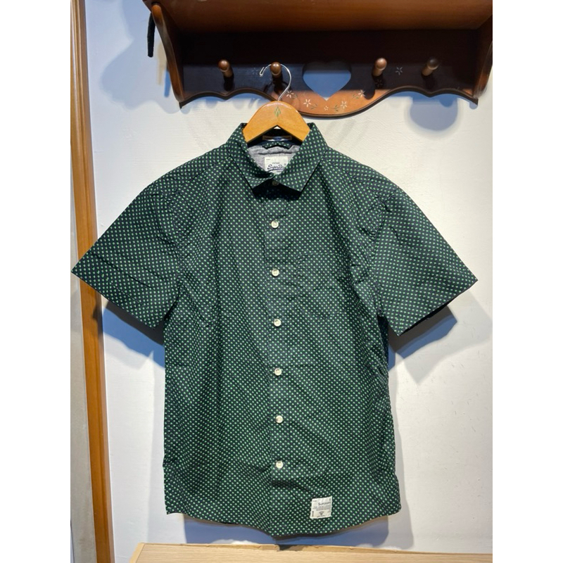 近新～superdry 極度乾燥 綠色 短袖 襯衫 男 m碼