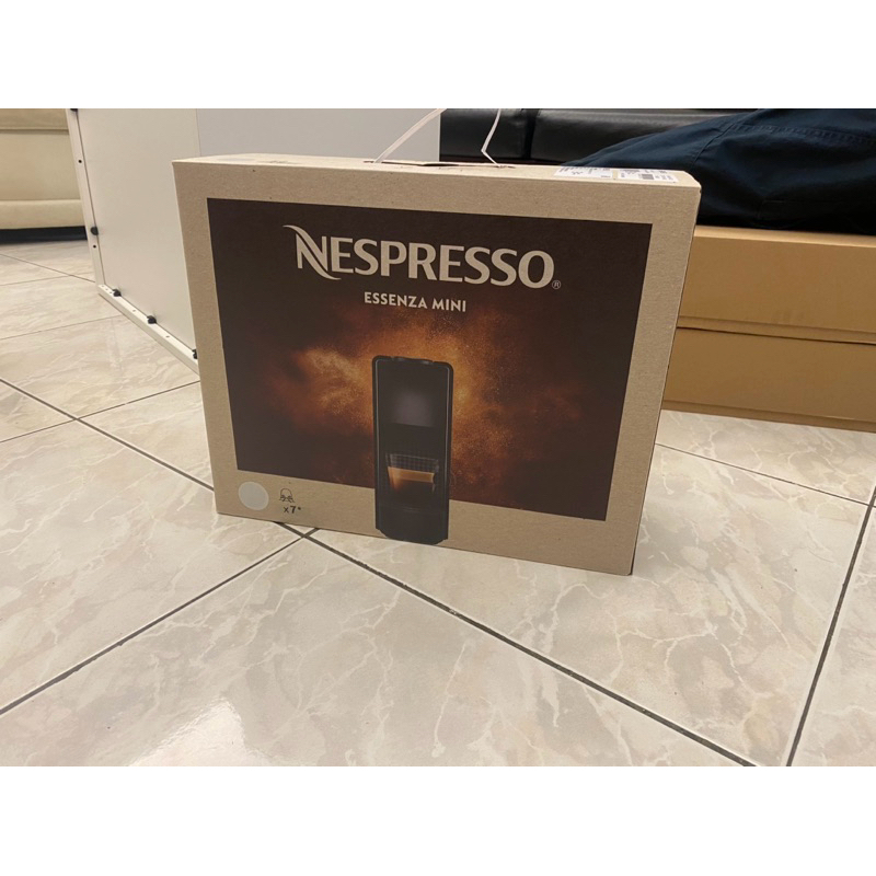 Nespresso膠囊咖啡機Essenza Mini C30