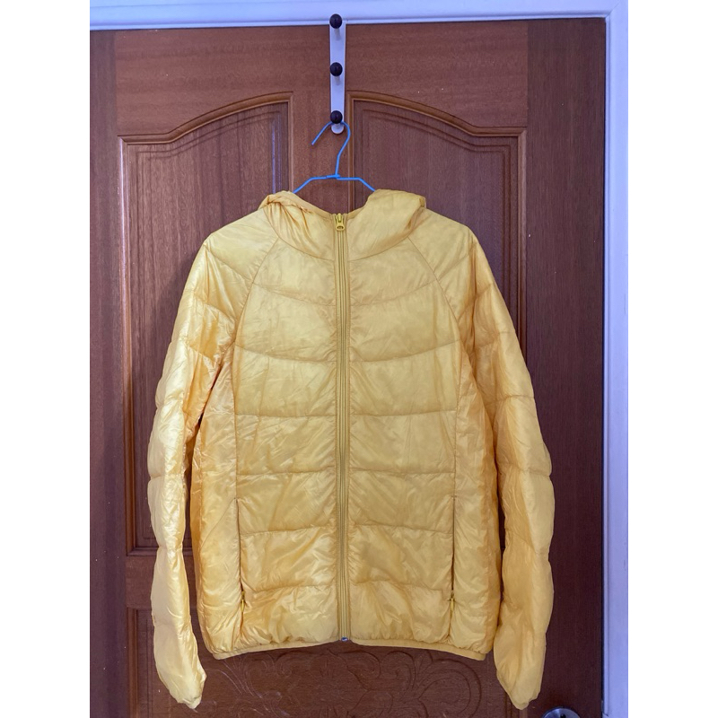 二手衣：可愛黃色點點Lativ羽絨外套（適合冬天穿搭）
