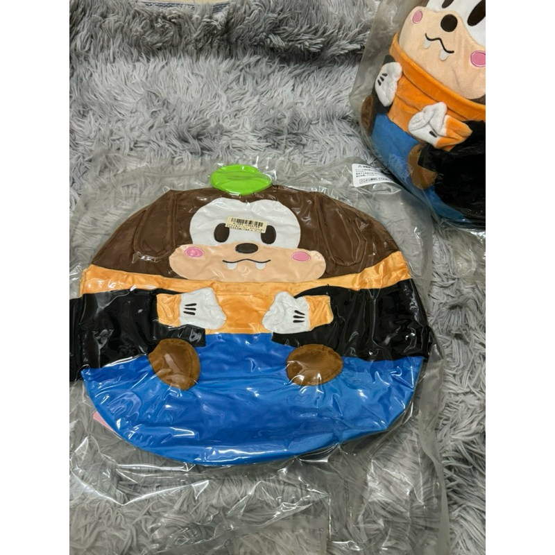 《日本景品》Disney 迪士尼 Max Goof 高飛 布偶 娃娃 抱枕（約38cm)