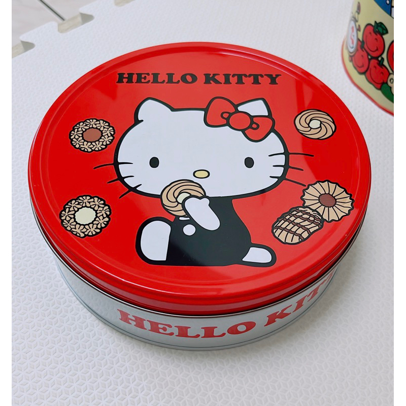 Hello Kitty 曲奇餅乾鐵盒