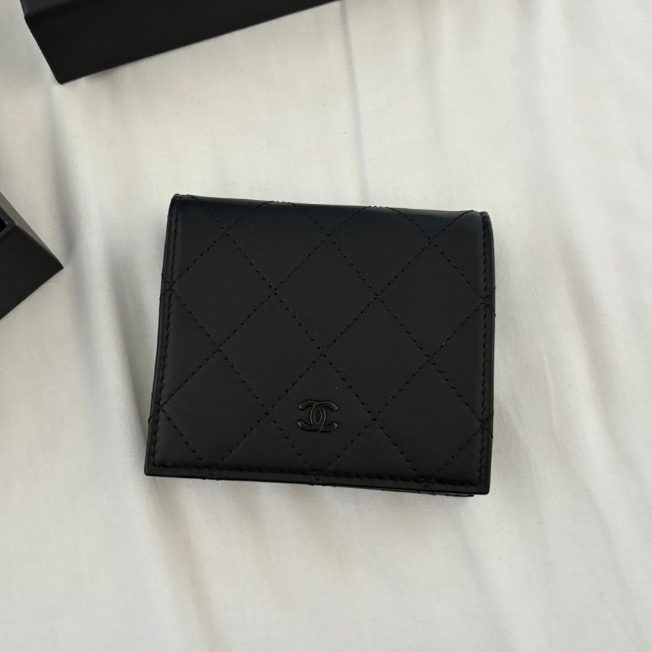 【在途】Chanel 24P so black 對開短夾 錢包 🖤超美的霧面黑