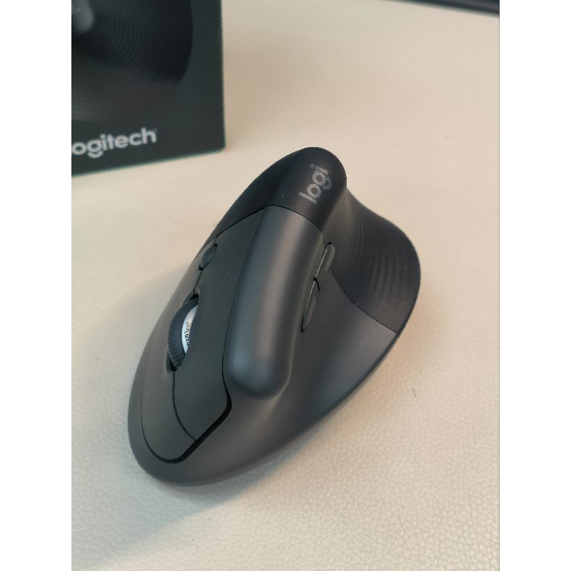 Logitech 羅技 Lift 人體工學垂直滑鼠(石墨灰)二手 9成新