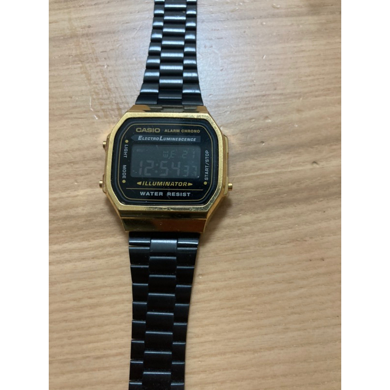 CASIO 台灣卡西歐公司貨 二手經典復古黑金 電子錶 生活防水 (A168WEGB-1B)