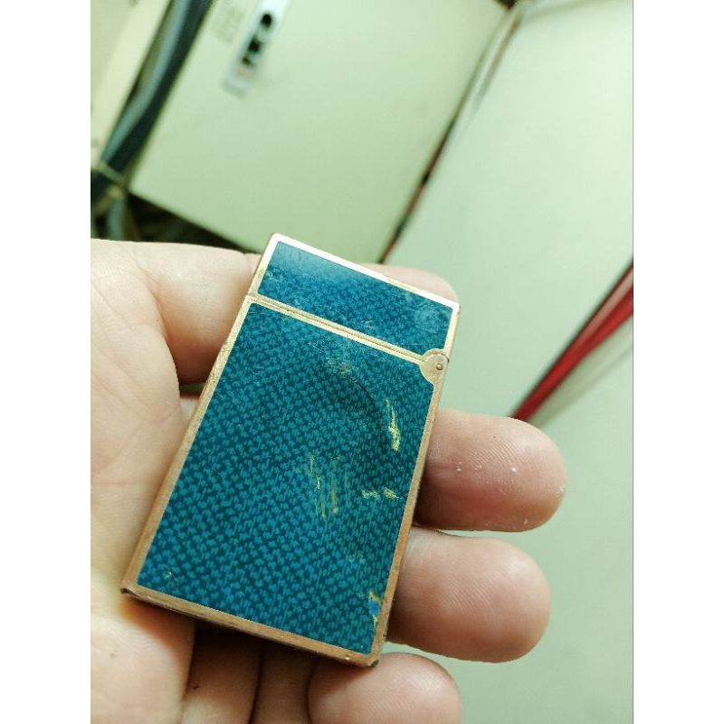 二手保真MADE IN FRANCE都彭打火機超商免運功能正常，加瓦斯後可用，出清特賣不知道是不是有含K金的成份所以會響