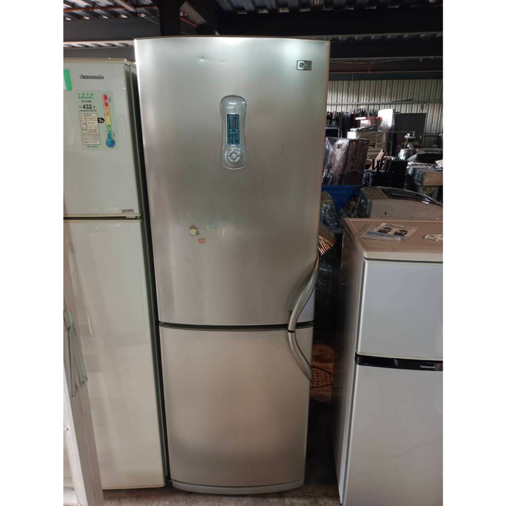 【尚典中古家具】LG樂金雙門冰箱（327L）（98年）中古.二手.LG冰箱.樂金冰箱.電冰箱.雙門冰箱.家用冰箱.