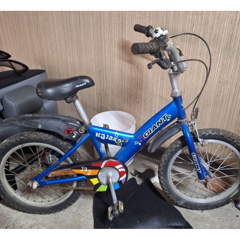 16吋藍色捷安特腳踏車(請勿先下標 ).確認是否有庫存.(苗栗面交.可火車幫寄)