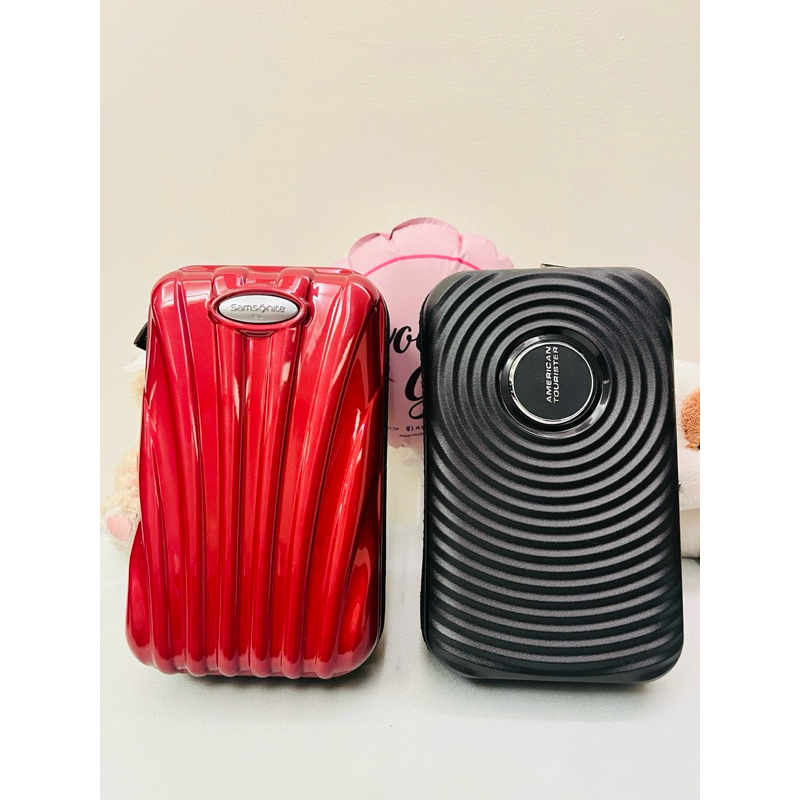 【全新】Samsonite 新秀麗 迷你行李箱  硬盒 隨身包 收納袋 化妝包 盥洗包  黑 紅色  momo桃色風波