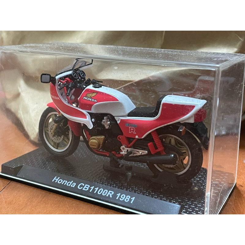 7-11 Honda CB1100R 重機模型