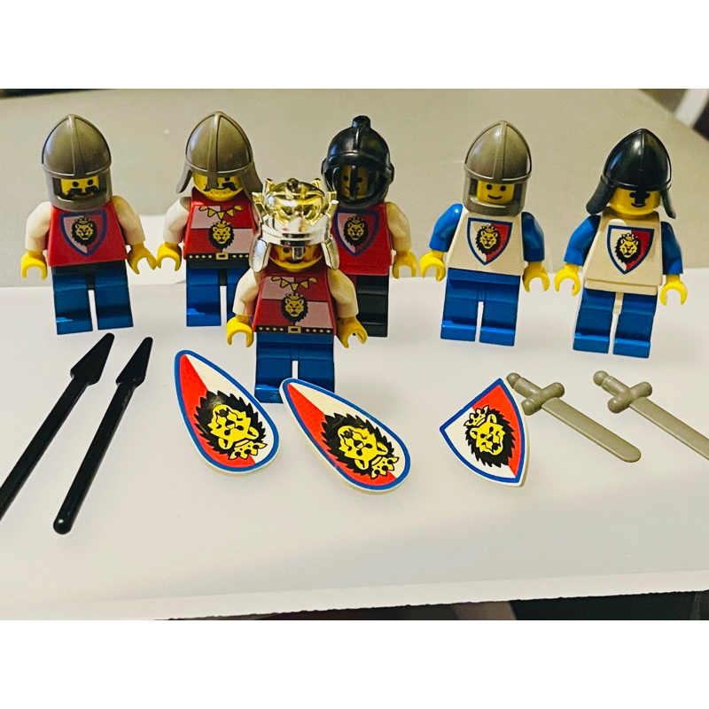 小毛樂高窩 Lego 樂高 黃金騎士 7079 獅國 盾牌 cas 金劍 城堡 絕版 士兵 黑鷹 獅子 10305