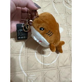 娃娃機小吊飾鯊魚咖啡