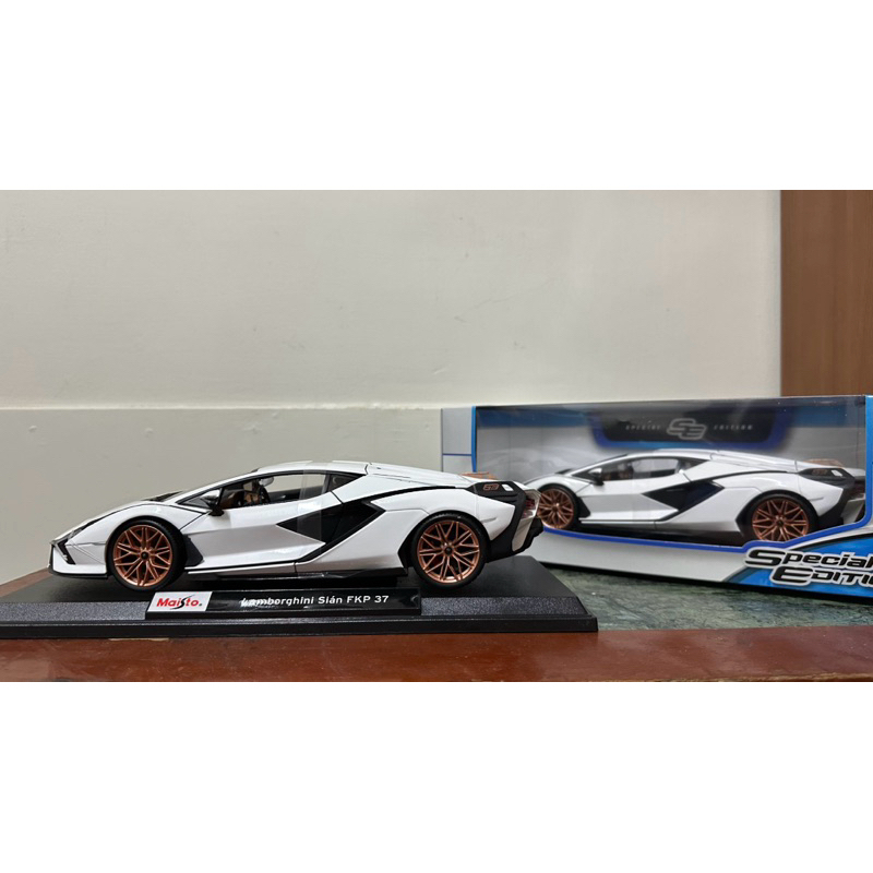 Maisto 1:18 Lamborghini Sian FKP37 剪刀門 四門可開