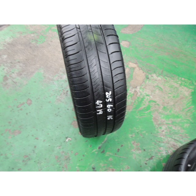 日興隆中古胎  Michelin米其林 ENERGY SAVER + 205/60/16 極深紋路 就1條