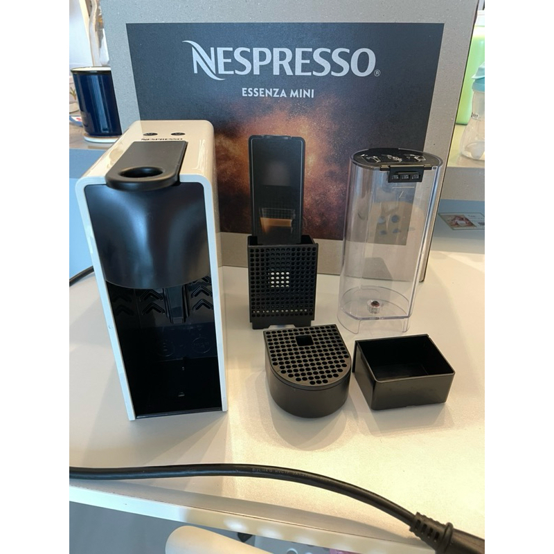 Nespresso膠囊咖啡機 Essenza Mini（二手）