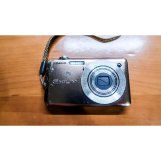 金屬淡咖色 Casio Exilim Card EX-S12 相機 CCD數位相機 拍照 復古 早期 冷白皮 小紅書 卡