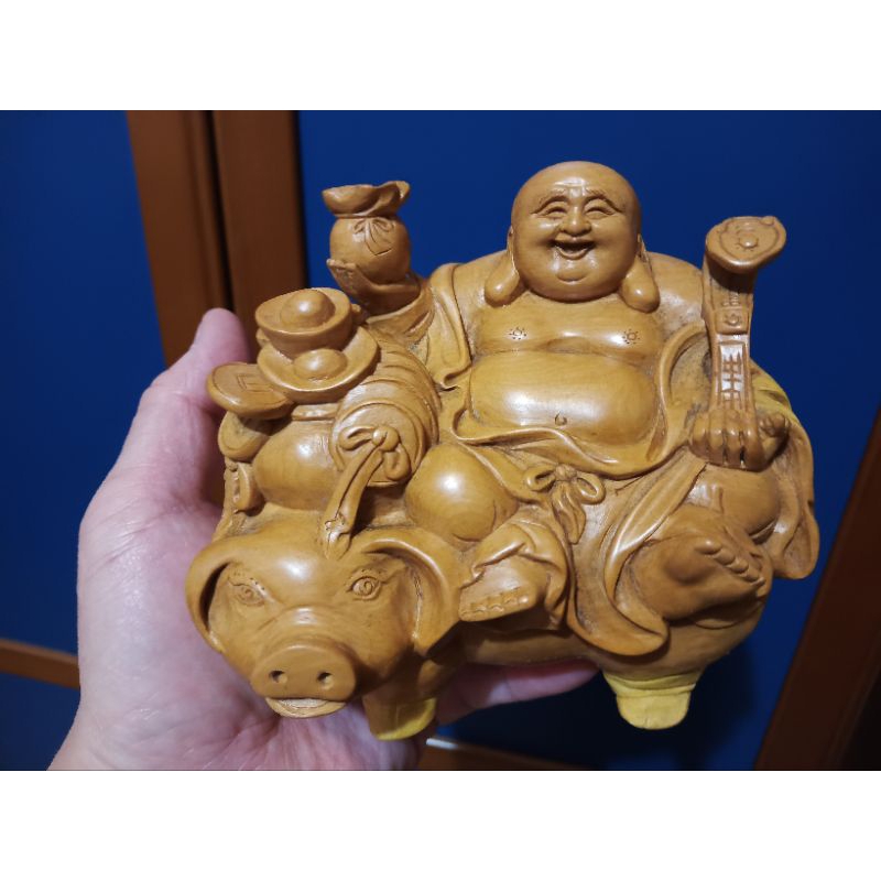 手工雕刻財神彌勒佛福氣滿滿，台灣檜木hinoki，藝術品便宜賣6600元超商取貨免運費只有一個