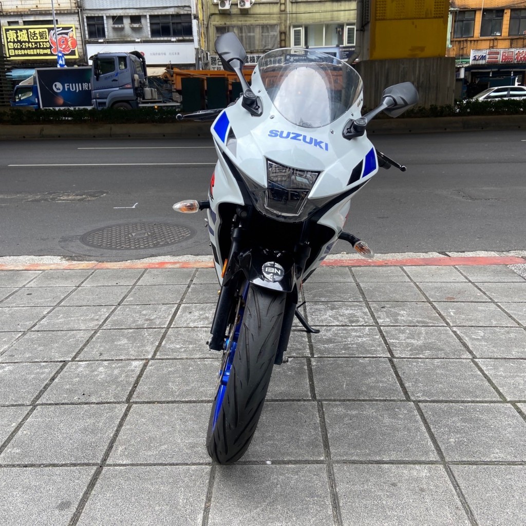 (貳輪嶼二手機車-新北中和店)2014年 GSX-R 150 #0898