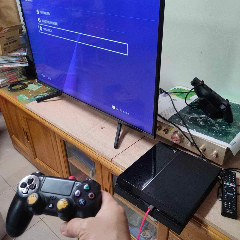 (二手）PS4主機-功能正常、無外盒