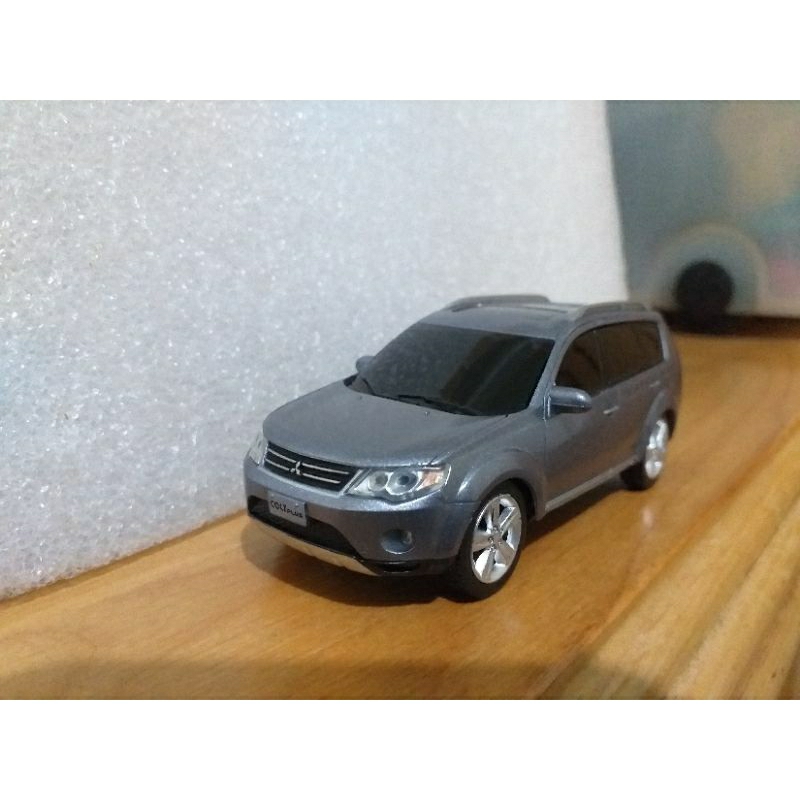 無盒 錯版 請看詳情 原廠 1/43 三菱 MITSUBISHI OUTLANDER SUV 星空灰 模型車