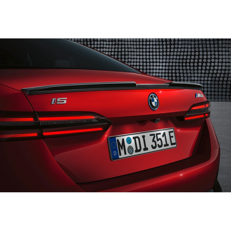 （B&amp;M精品）BMW G60正德國🇩🇪原廠M-P Carbon PRO碳纖維尾翼 鴨尾空力套件（前後下巴、側群、後視鏡）