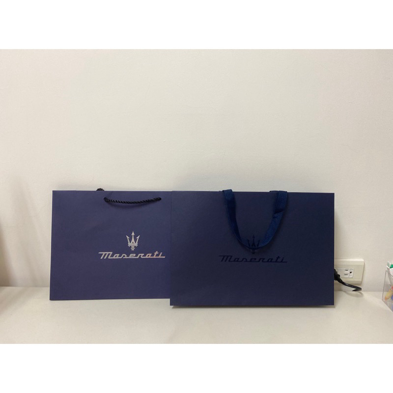 全新Maserati 瑪莎拉蒂紙袋(中)