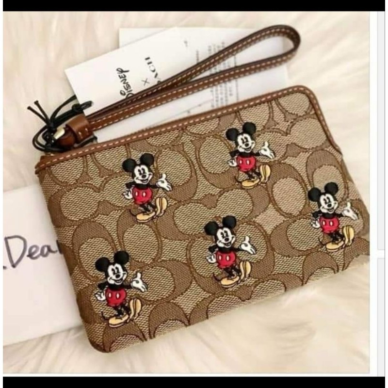 全新 現貨 COACH x DISNEY 🐭刺繡米奇🐭 手拿包 零錢包 鑰匙包 化妝包 萬用包 收納包 腕包 卡片包