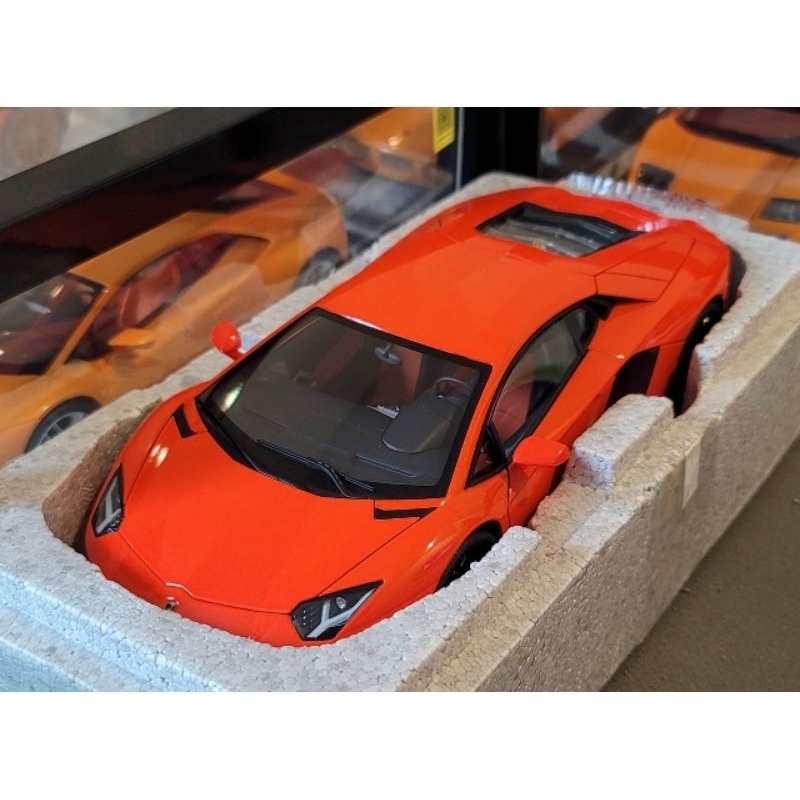 （已售）AUTOart 1/18 Lamborghini Aventador LP700-4 Orange