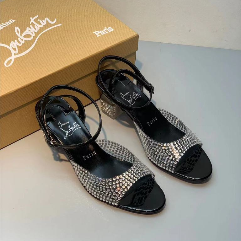 Christian Louboutin 經典時尚柳釘裝飾真皮性感中跟鞋時裝涼鞋粗跟露趾女鞋子紅底鞋 黑色