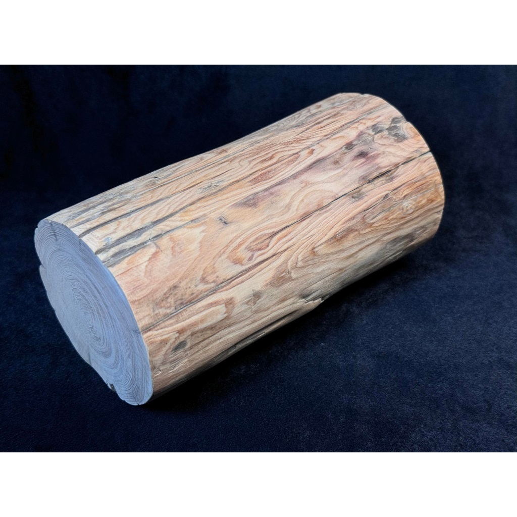 C2 黃檜 重油 檜木 聞香 原木 藝術 擺飾 茶道 書桌 文創 水晶 陶藝 礦石 植物 植栽 裝飾