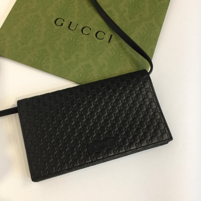 【哈極品】二手美品《GUCCI 古馳 海軍藍 全皮小G Logo壓紋 WOC斜背包》