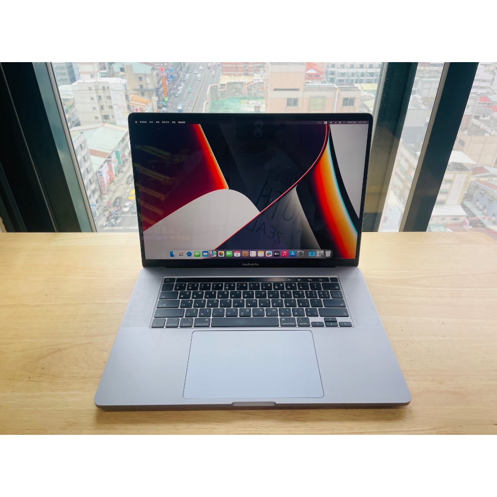 台中 2019年 全新電池 MacBook Pro 16吋 i9 (2.3) 64G 2T 太空灰 顯卡8G 蘋果電腦