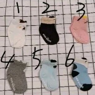 現貨~純棉立體卡通兒童短襪男女童防滑地板襪子(七款)