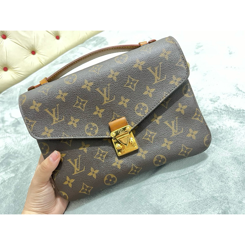 Louis Vuitton LV 老花 郵差包 Pochette Metis M44875