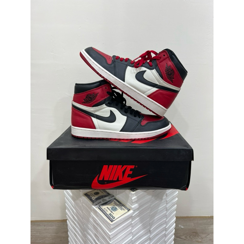 [二手]Nike Air Jordan 1 high 18年 黑紅腳趾 US10.5 有盒 配件剩鞋上面黑紅鞋帶各一而已