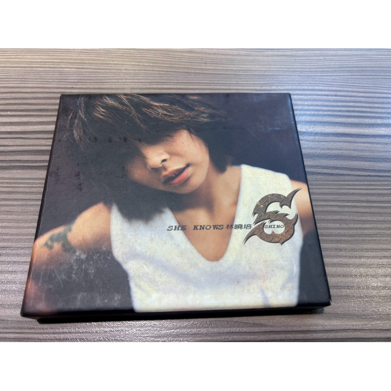 二手CD，林曉培 she knows 紙盒版，1999年