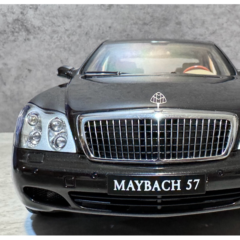 【AUTOart】1/18 Maybach 57 絕版車色 1:18 模型車